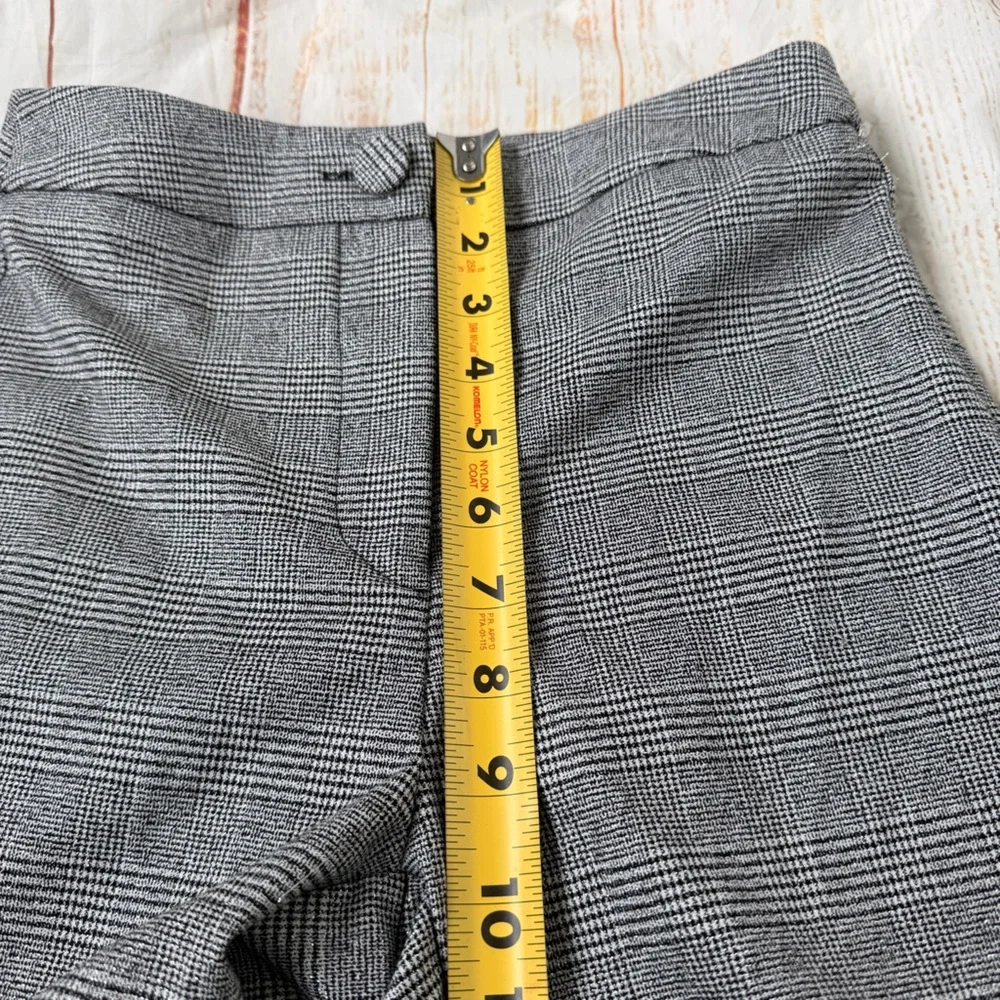 Studio F | Classic Plaid Flared Trousers | Size 4 |‎ Tailored Chic - Picture 5 of 10